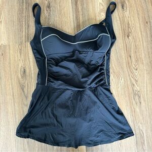 Nip Tuck Swim Swimsuit One Piece Womens 14 Black Dress Skirt‎ Slimming Beach Bra